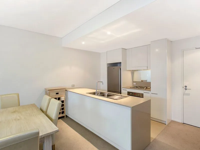 Modern One Bedroom Apartment in Quiet Little Bay