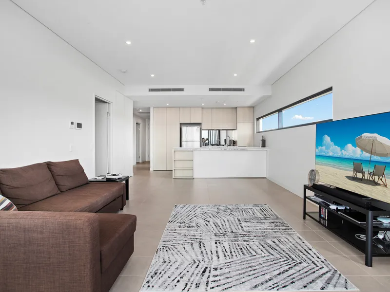 Luxury Living with Spectacular Views!