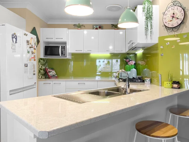 IMMACULATE 4 BEDROOM FAMILY HOME! 