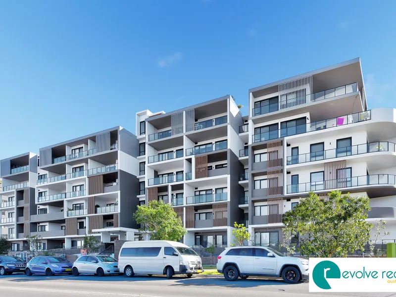 Luxury Living Redefined: Evolve Realty Presents its Finest Offering of 2 bed 2 bath Unit Situated within the highly regarded HILLS VILLAGE community