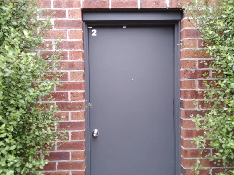 STUDIO / BEDSIT on BLAXLAND DRIVE