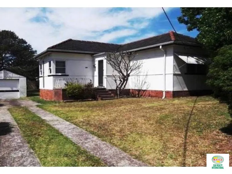 NEW LISTING - 2 bedroom + 1 study room House in Merrylands