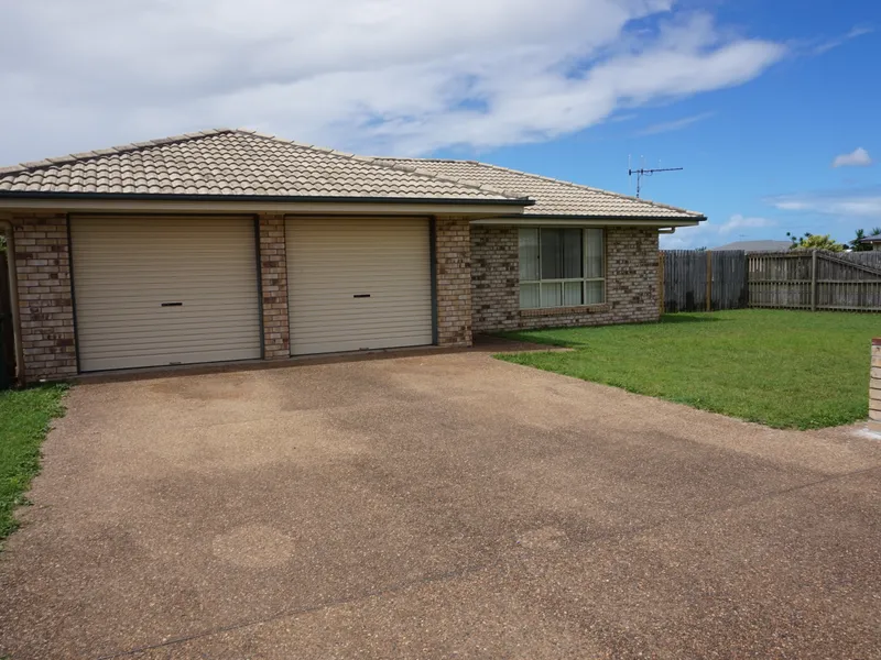 Spacious Family Home In Thabeban