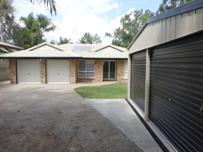 PARADISE HIGH UP FROM THE BRISBANE RIVER
