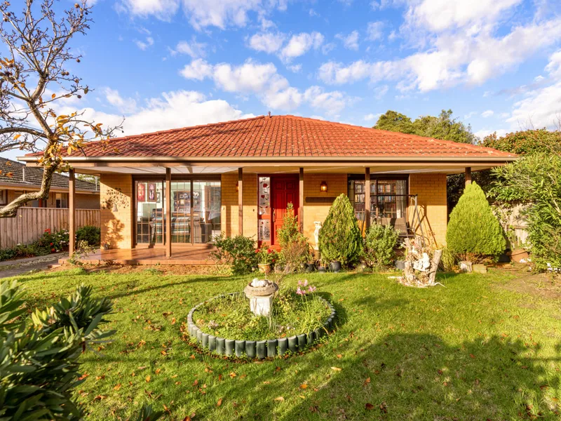 Original sophistication awaiting a modern transformation.