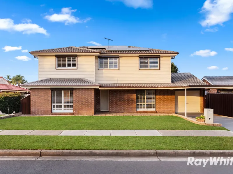 Rare 8 Bedroom Family Home Close To All Amenities