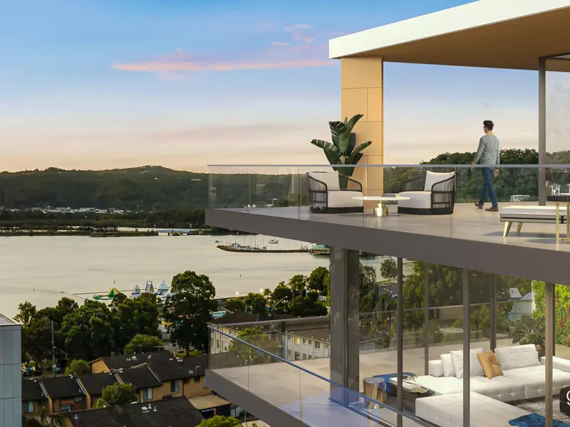 LUXURY APARTMENT AT POINT FREDERICK