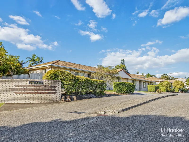 Immaculate Villa Offering Rare Great Value Opportunity