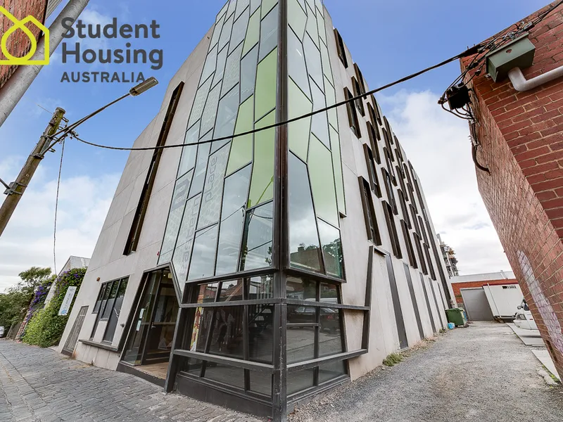 Luxury Fully Furnished Student Only Apartment