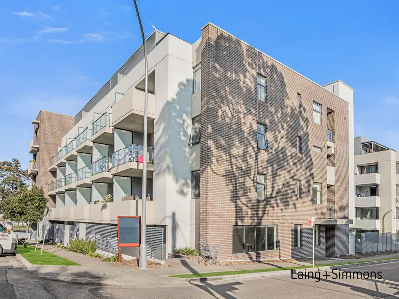 MODERN 2ND FLOOR UNIT IN 'Pegasus 88' BUILDING