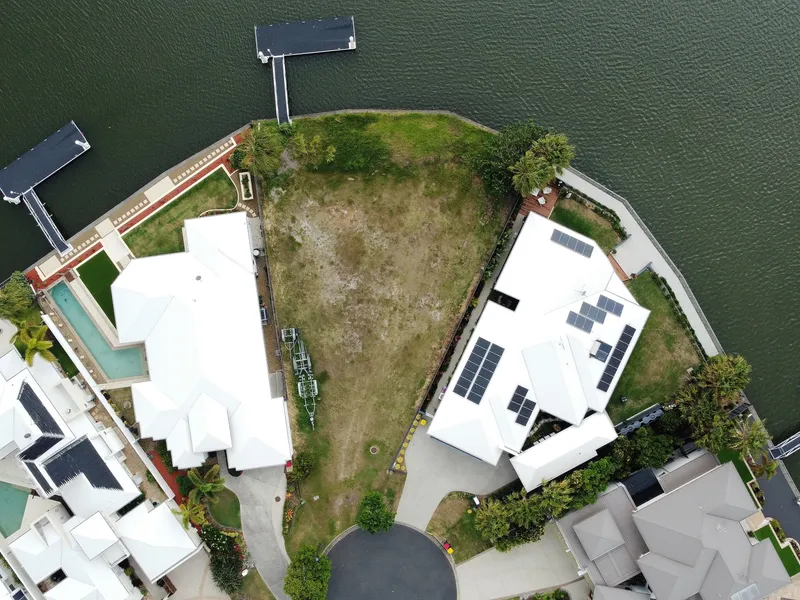 RARE WATERFRONT LAND