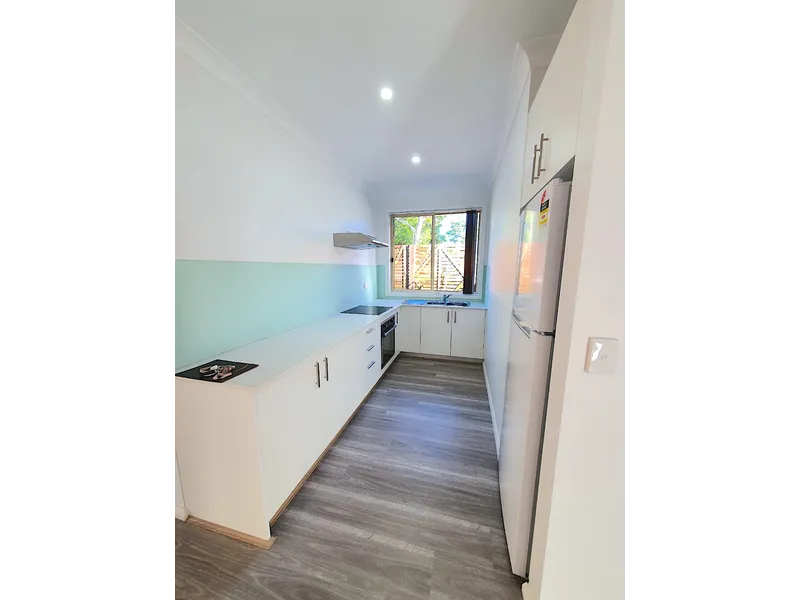 Modern Granny Flat with 2 Beds + bath and separate toilet available for Lease