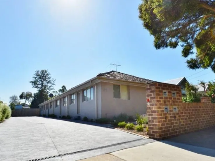 Pristine block in convenient location