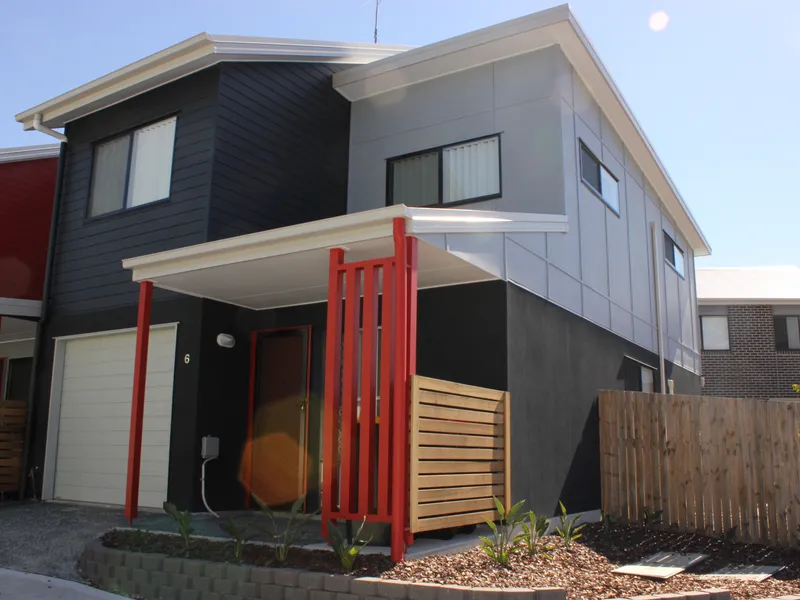 Beautifully Designed 3 Bedroom Townhouse