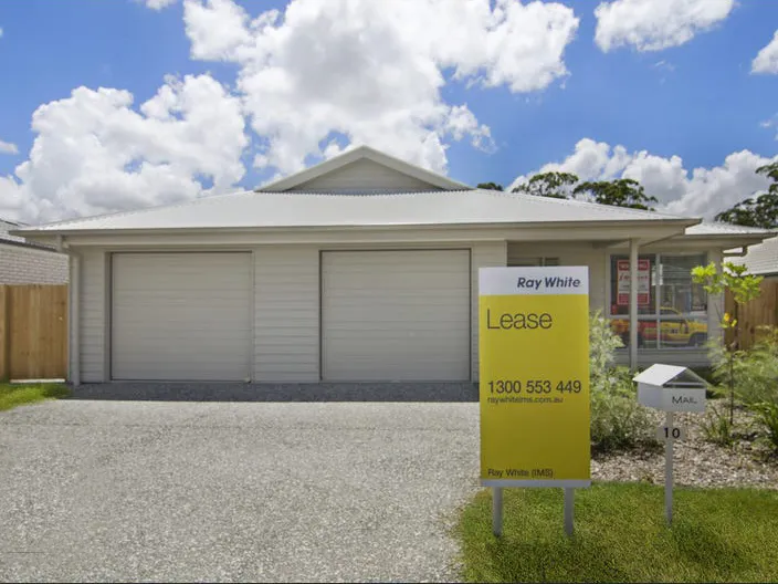 BEAUTIFUL 1 BEDROOM DUPLEX