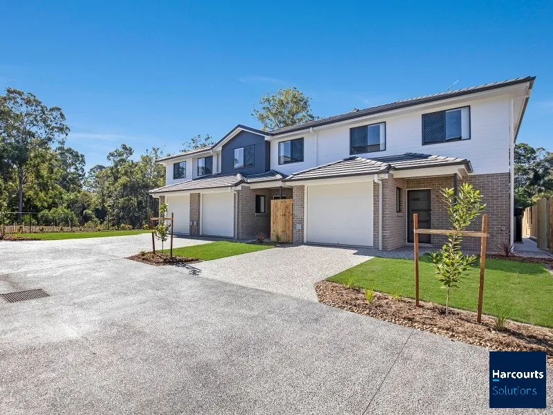 MODERN TOWNHOUSE IN NEW COMPLEX - SENSATIONAL OPPORTUNITY