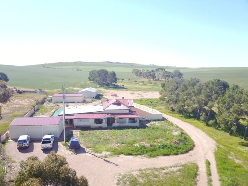 Country living on 15.2 acres