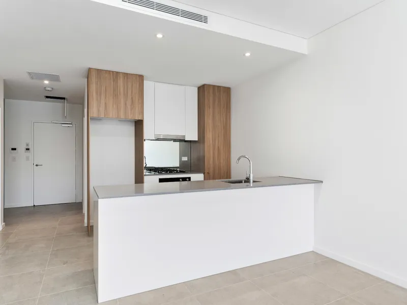 Modern &  Bright