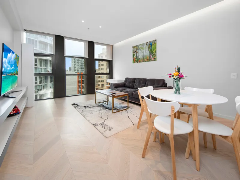 Contemporary Fully-Furnished One Bedroom CBD Apartment