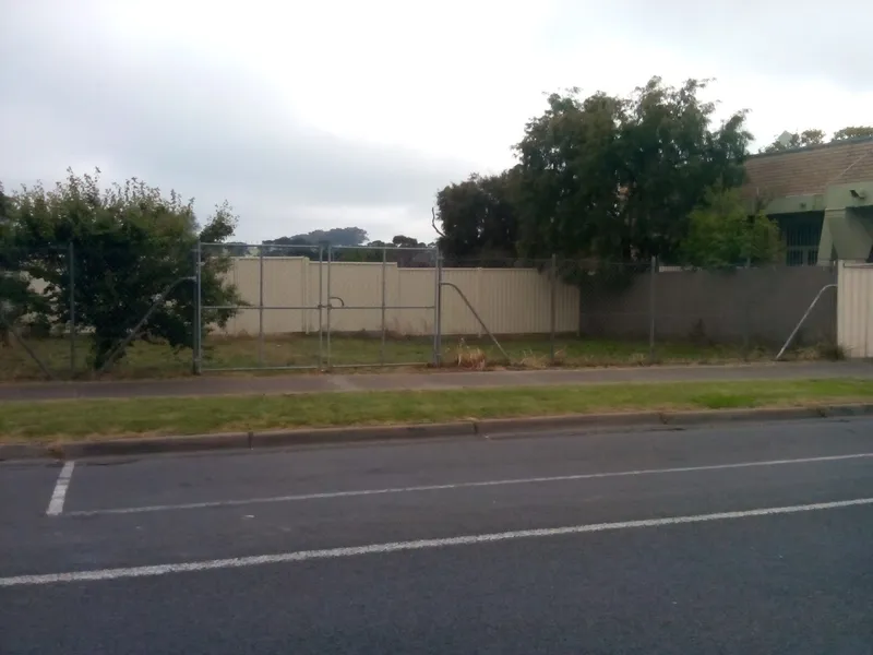 Prime vacant land at Lismore Victoria for residential or commercial use