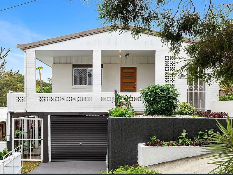 Gorgeous 3 Bedroom Home - Walking Distance to Rosalie!