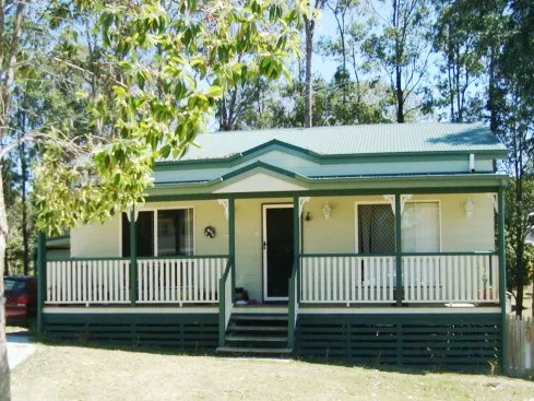 Cottage Green Estate, Classic Queenslander Styled 750sqm Land - Large Modern Home