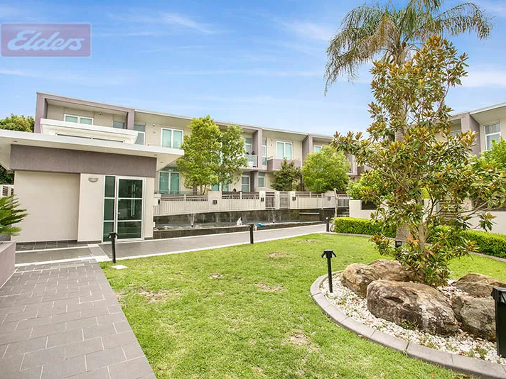 Contemporary Style Townhome