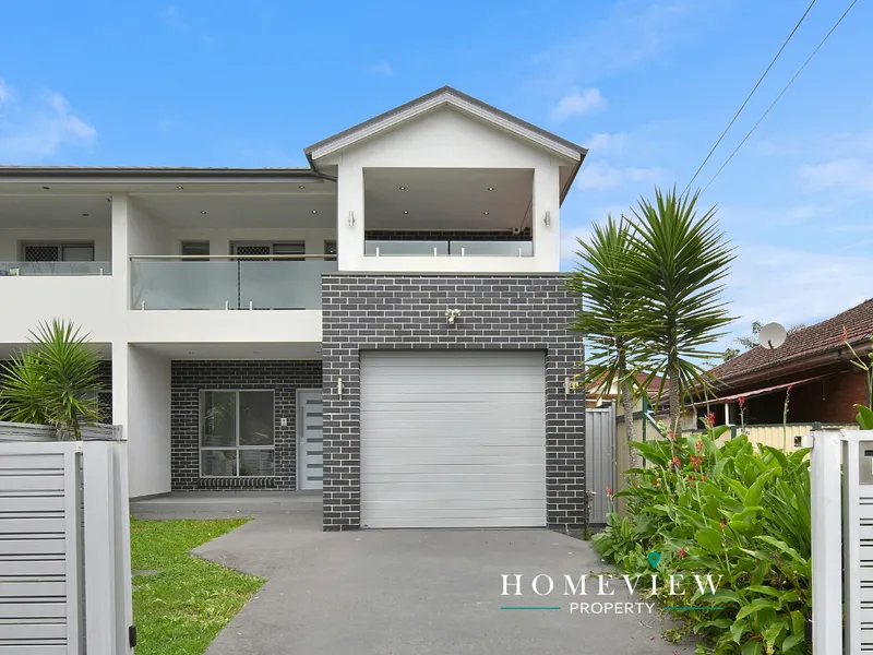 LARGE FAMILY LIVING!!