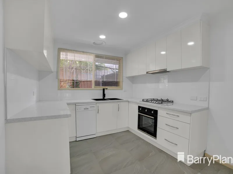 Newly Renovated 2 Bedroom Home in Mount Waverley