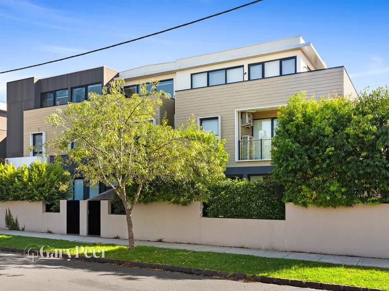 Flawless, seamless & sophisticated