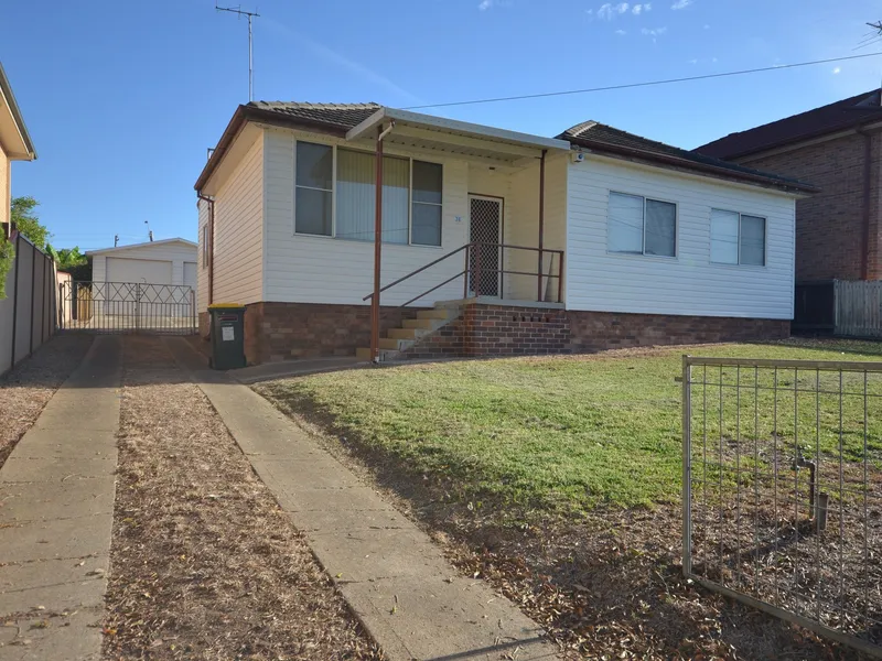 Well Presented Family Home!