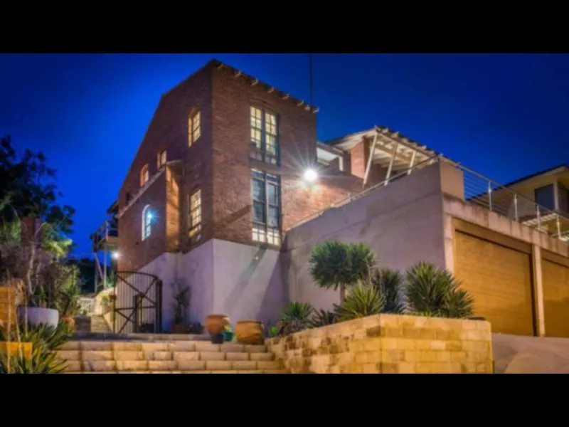 The Ancient Mariner - Stunning Oceanfront Property