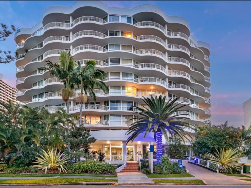 Furnished Apartment in the Northcliffe Precinct