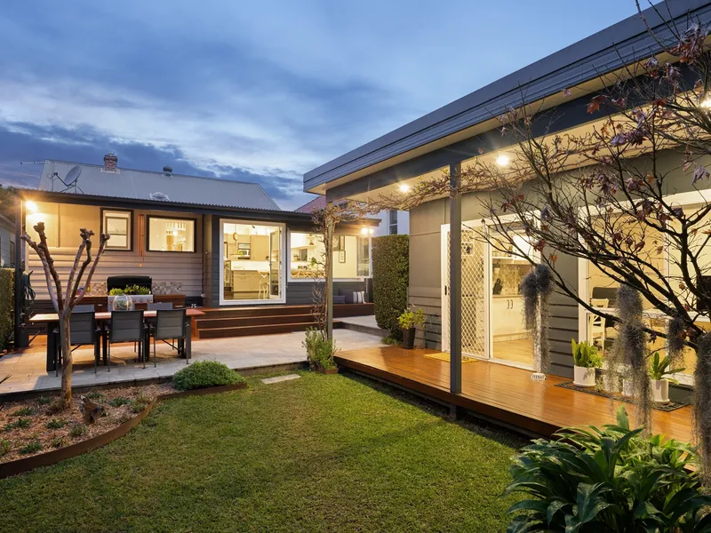 Quintessential Charm⎮ House & Studio