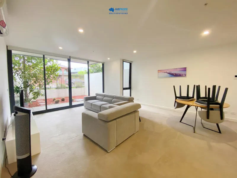 Modern two bedroom Apartment with a private courtyard Ready to Move in Now!