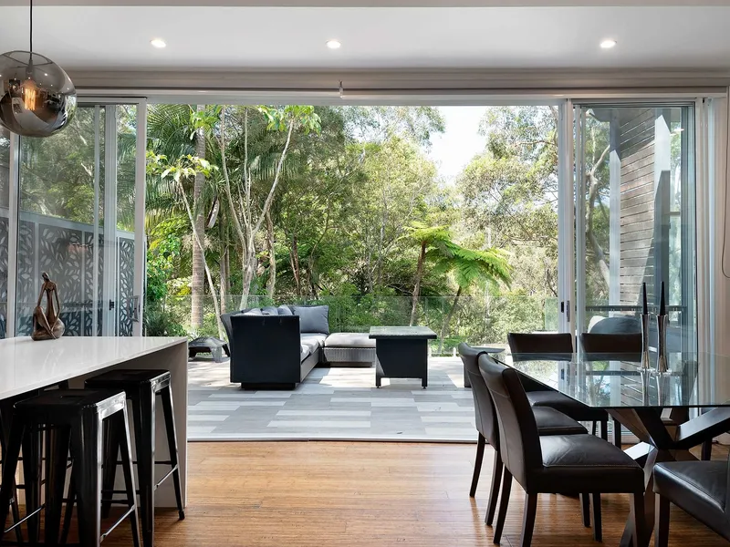 Beautifully presented three bedroom family house