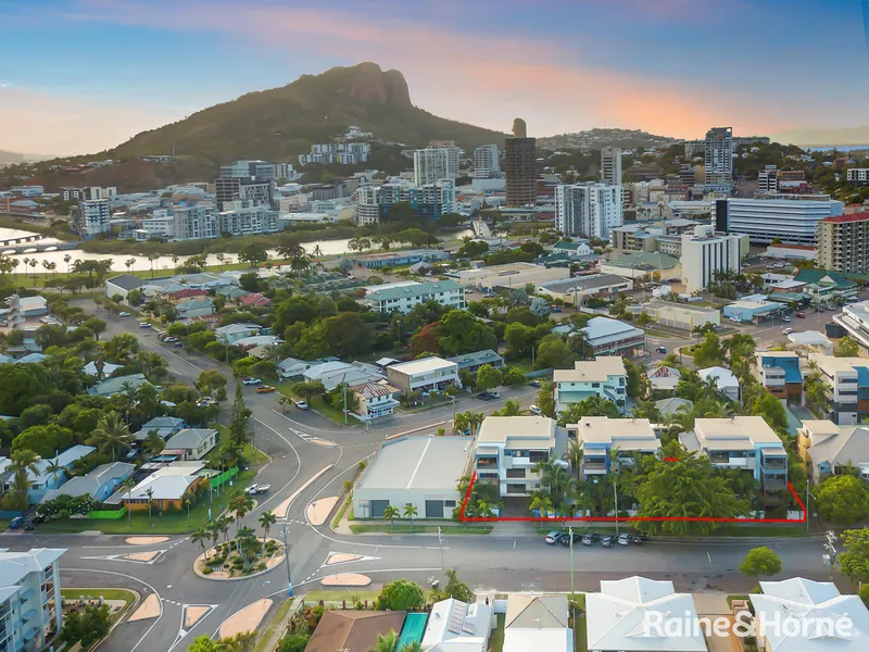 GREAT CITY LOCATION - Southbank Village