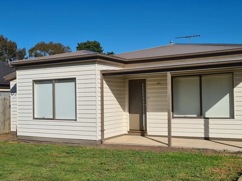 3 BEDROOM FAMILY HOME