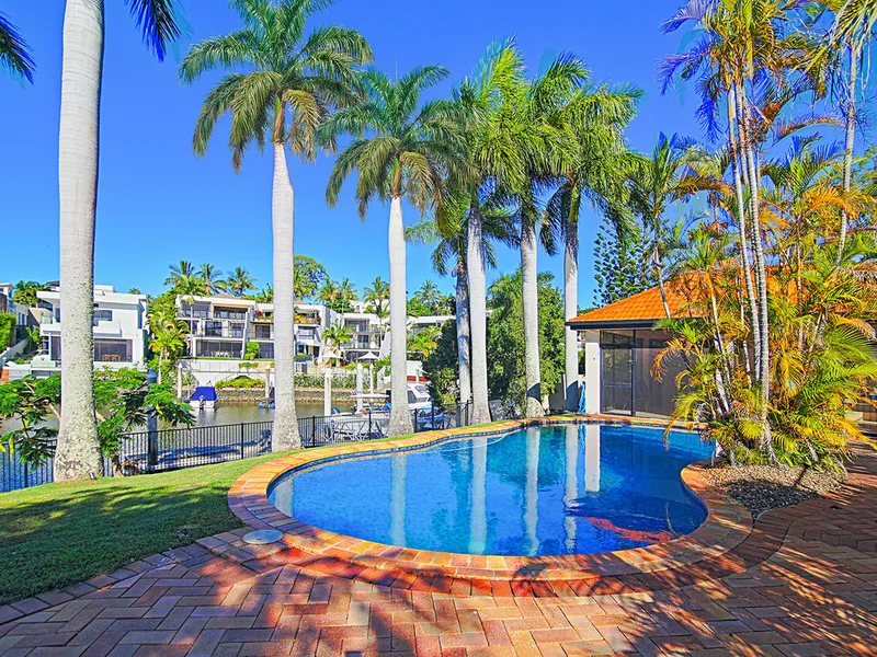 Waterfront Living in Secure Sanctuary Cove - Fully Furnished