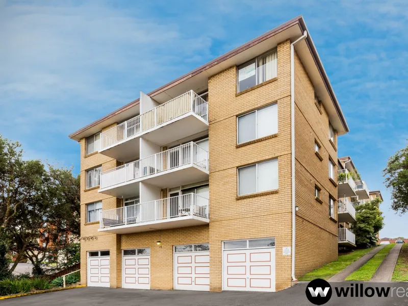 Sleek, Bright & Renovated Apartment