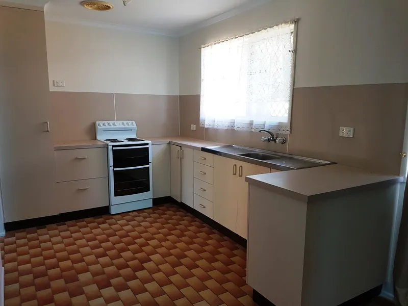 3 BEDROOM HOME WITH SHED