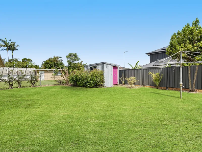 Central Gold Coast Single Level Home With MOTIVATED Sellers!