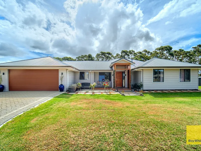 HIGH-SPEC RURAL LIVING - QUALITY RENTABLE S/C FLAT