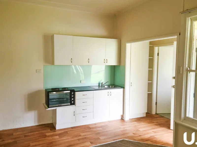 Lovely 1 Bedroom Unit In Quiet Location