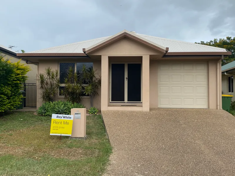 A well presented cottage in the ever popular suburb of Douglas.
