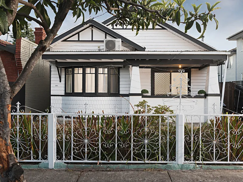Captivating Californian with a Fabulous Future Ahead
