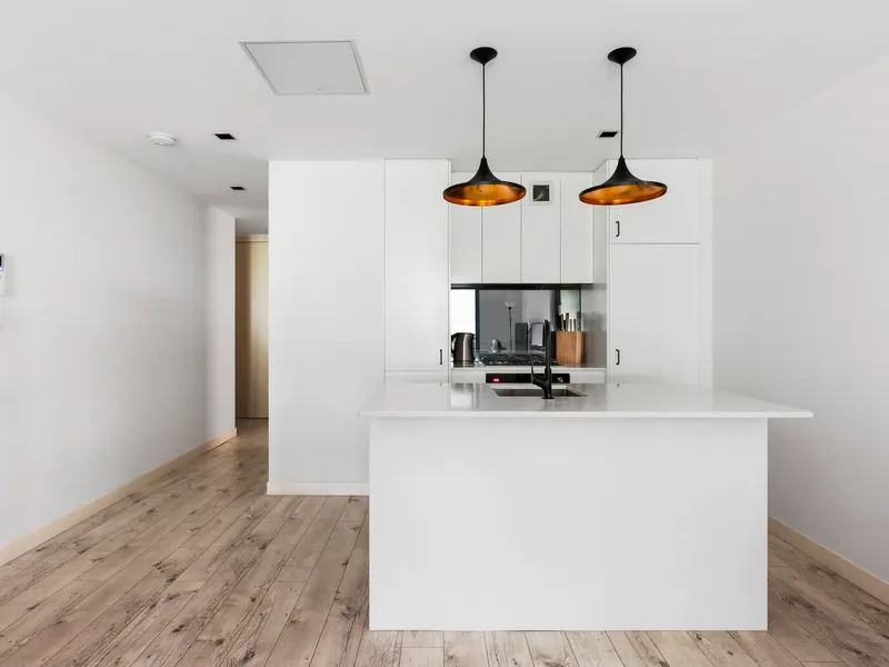 Executive beachside apartment