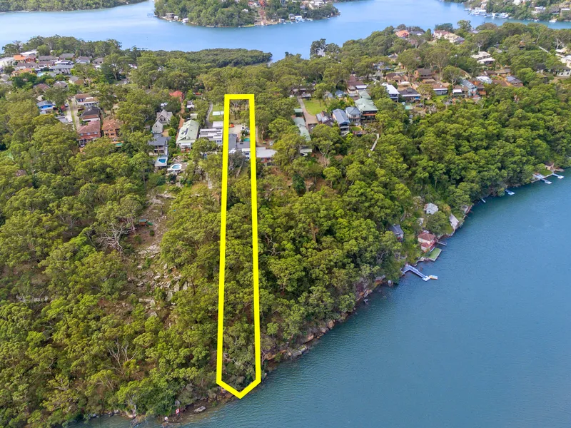 Deep Waterfront! Big Opportunity!