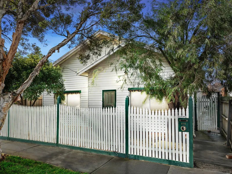 Kingsville Character With A Family Focus