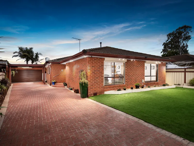 Perfectly Presented Family Entertainer 